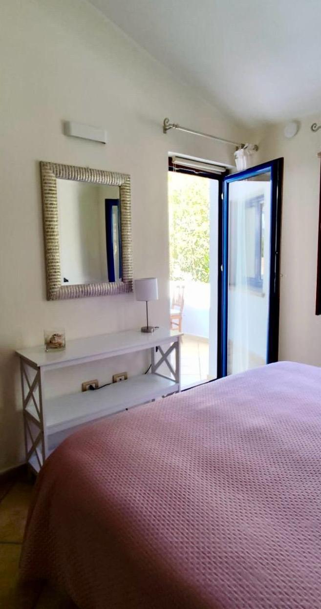B&B Easy Wind Cala Gonone Exterior photo